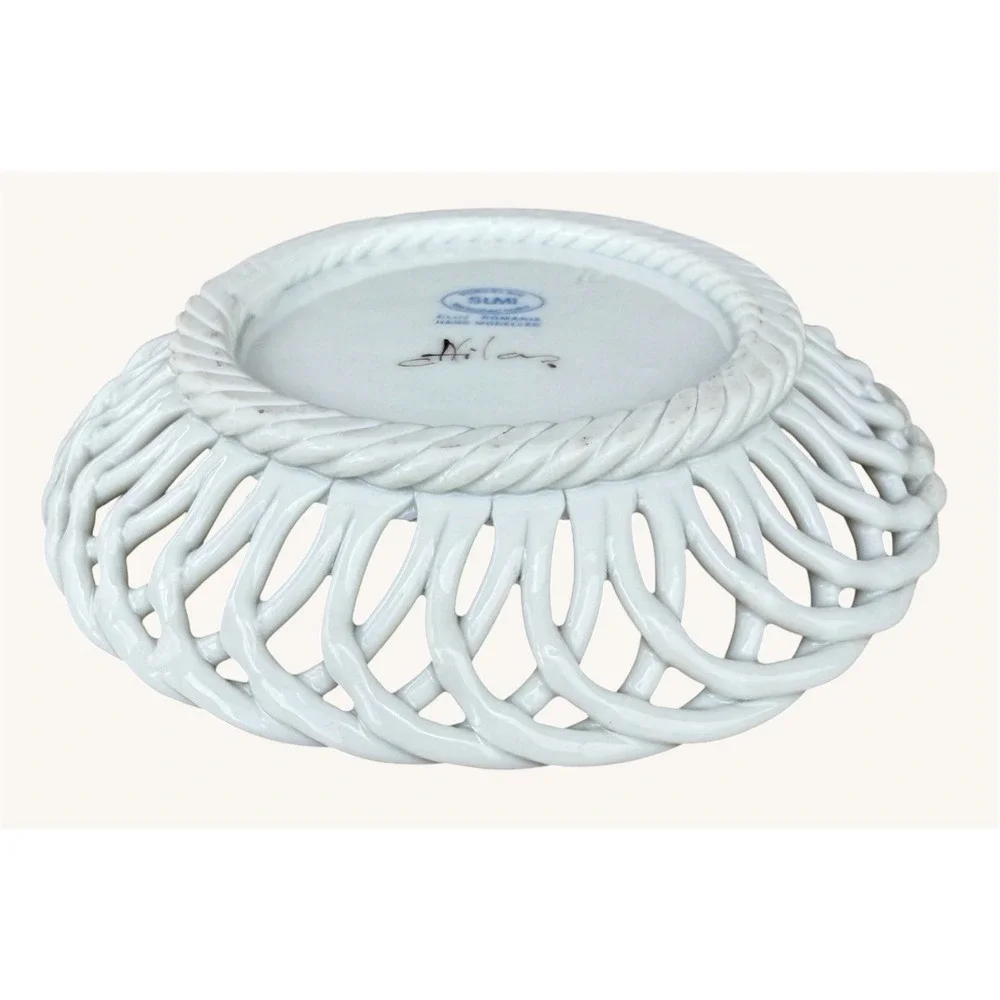 Sumi Porcelain Manufactory this stunning